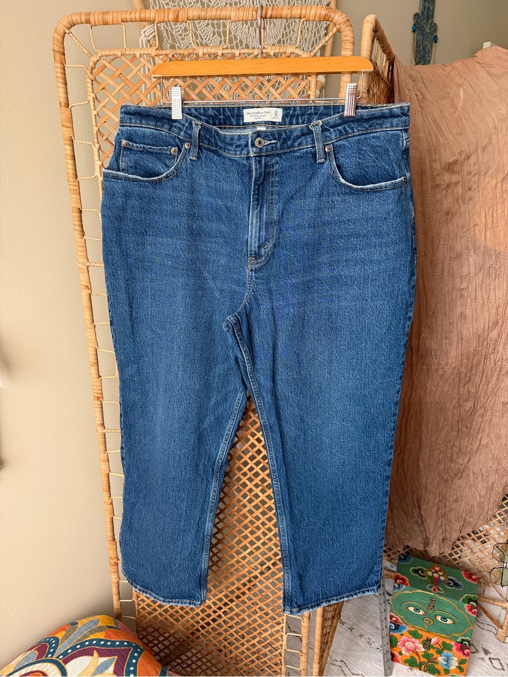 Abercrombie & Fitch Women's The Vintage Straight High Rise Curve Love Jeans